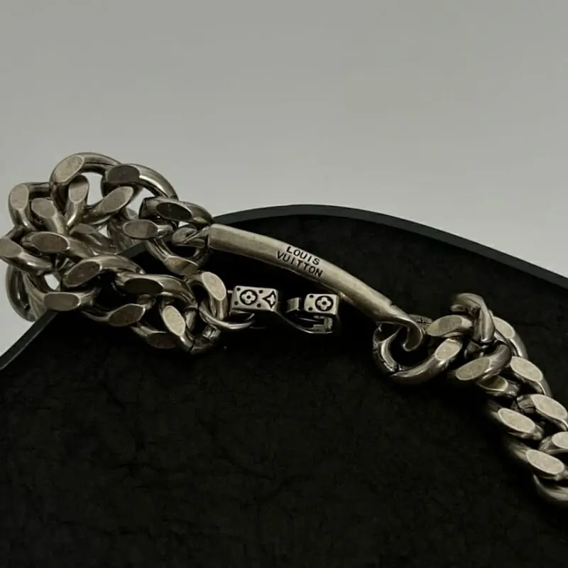 louis vuitton lv bracelets s_12537b34